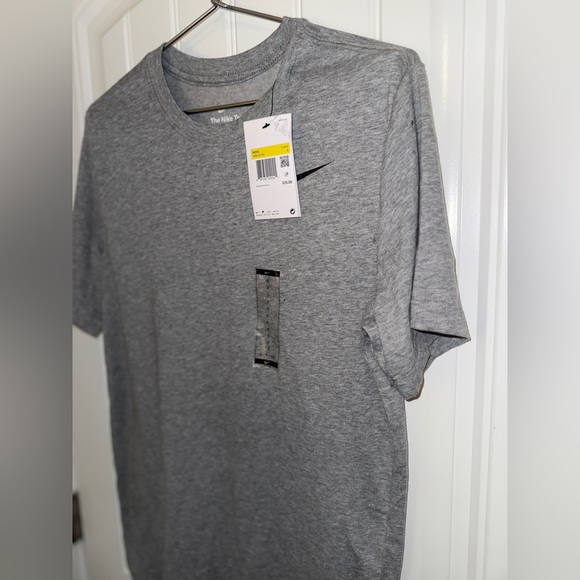 Nike Men's Heather Gray Short Sleeve Dri-Fit Tee - Picture 7 of 11